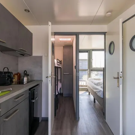 Tiny Houseboat I Uitgeest