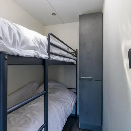 Tiny Houseboat I * Uitgeest