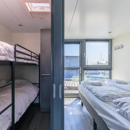 Tiny Houseboat I * Uitgeest