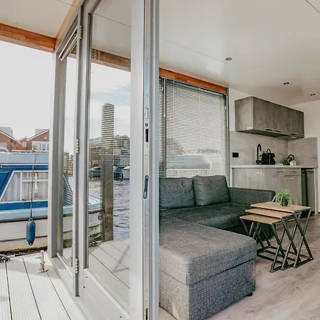 Chalet Tiny Houseboat I